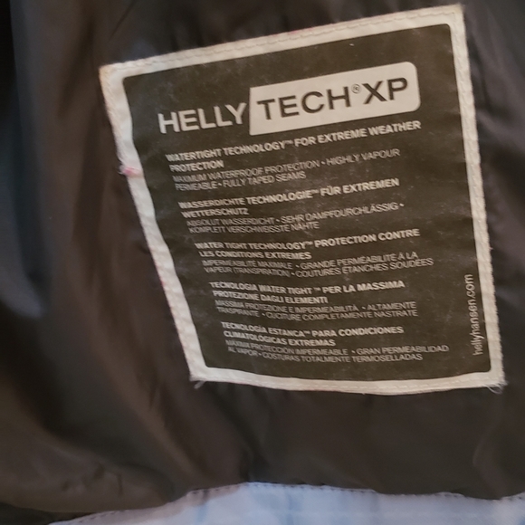 Helly Hansen ski jacket and pants - Picture 6 of 8